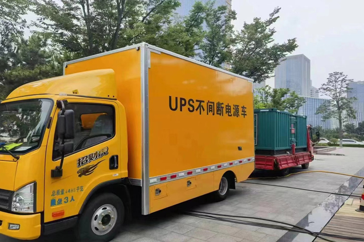 硚口发电机租赁施工现场