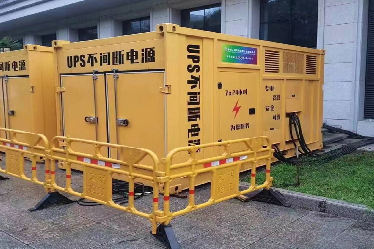 硚口发电机租赁施工现场